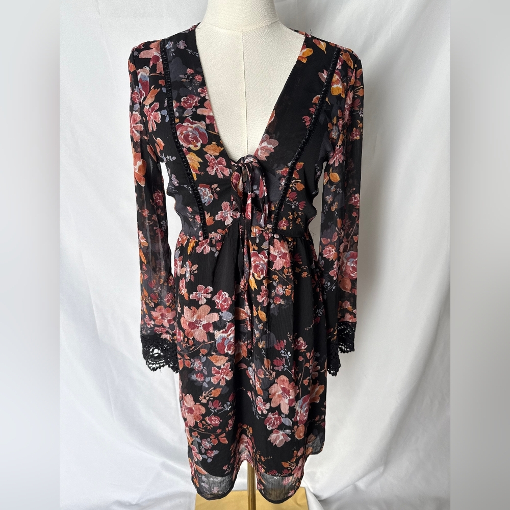 Whimsygoth Dark Floral Mini Dress Crochet Sleeve Detail Size Small
